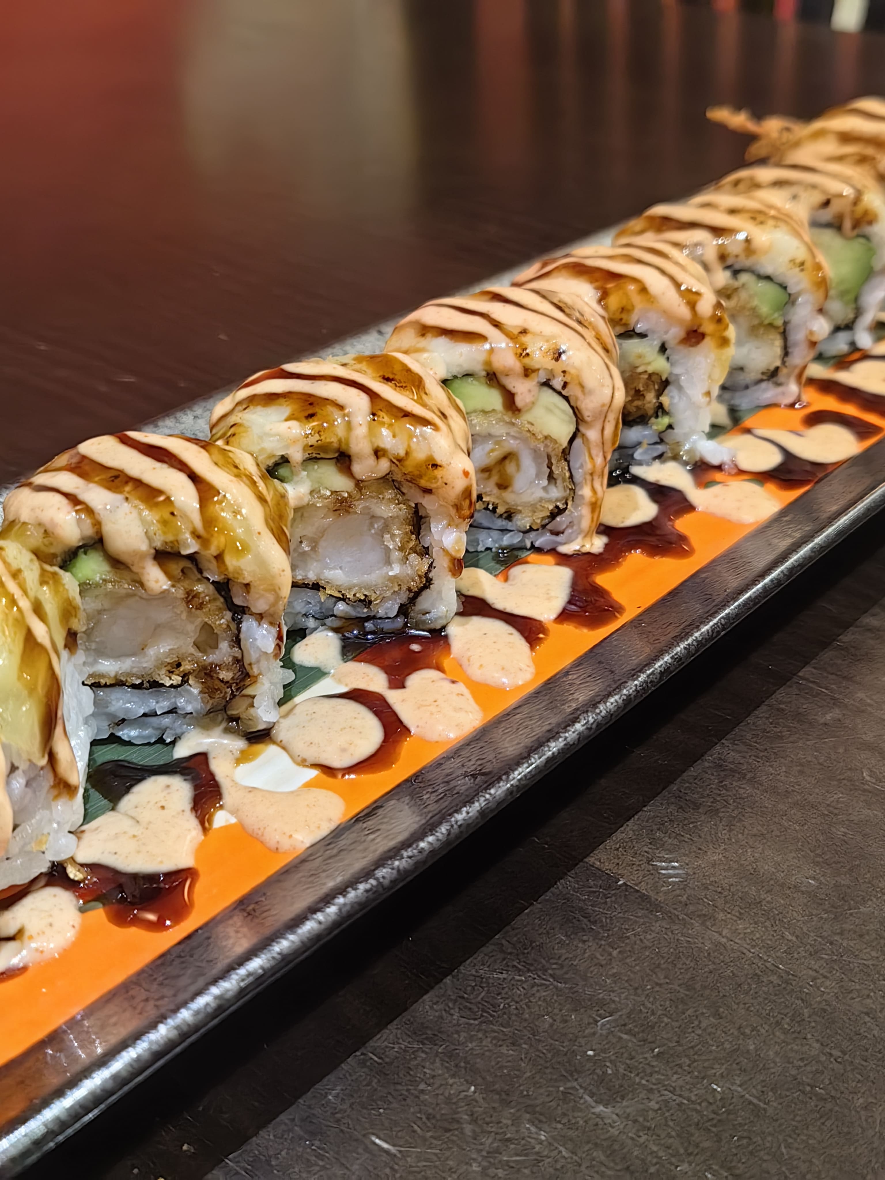 URAMAKI LANGOSTINO (QUESO FLAMEADO) 8u