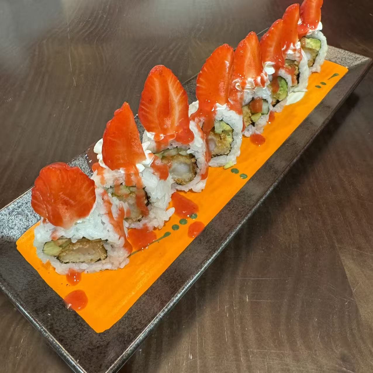 URAMAKI LANGOSTINO(QUESO FRESA)